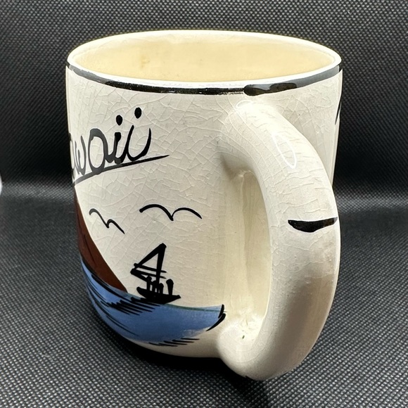 Hand painted ceramic Hawaii mugs - Picture 11 of 14